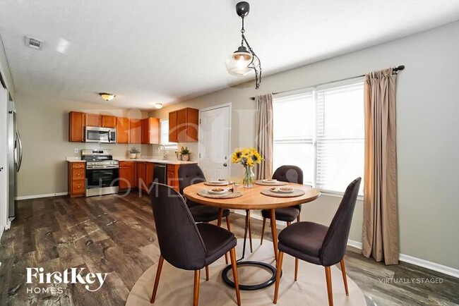 Building Photo - 5269 Paul Revere Rd