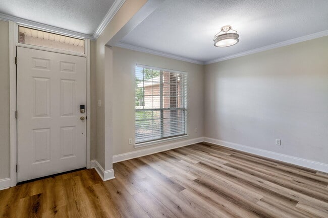 Building Photo - 4030 Broken Arrow Ct