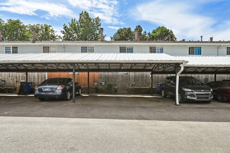 Building Photo - 13988 E Utah Cir