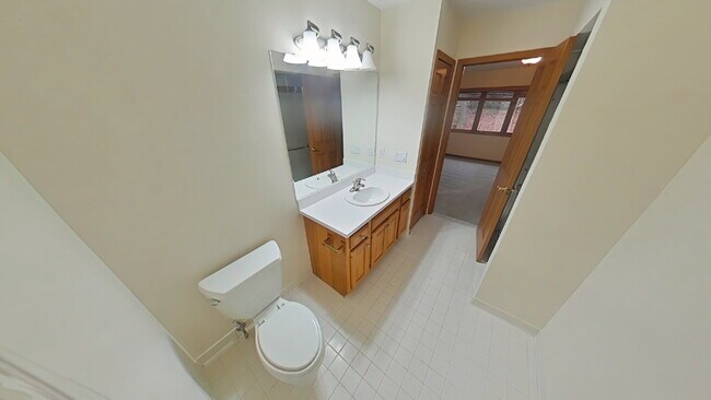 Building Photo - 1449 Ridge Ct