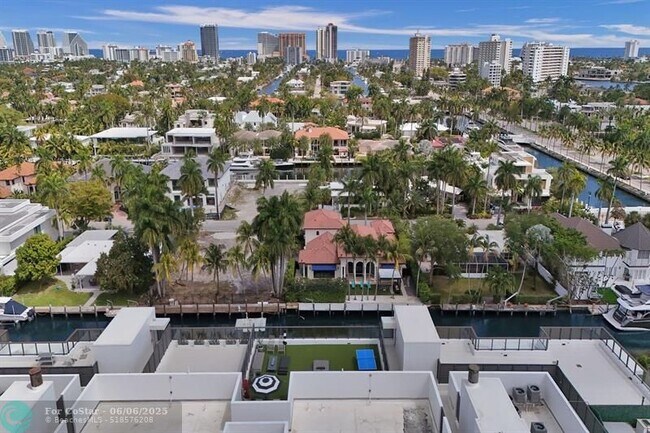 Building Photo - 20 Isle of Venice Dr