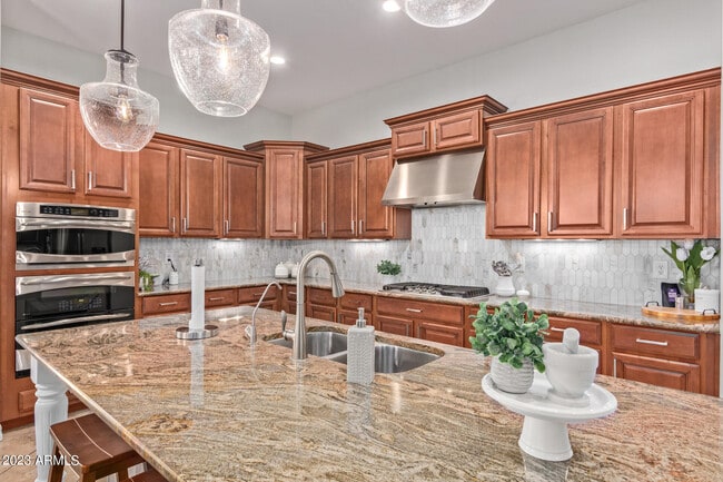 Building Photo - 19888 E Russet Rd