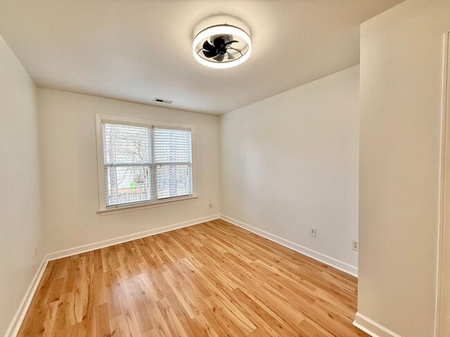 Building Photo - Modern 3BD, 2.5BA End Unit Raleigh Townhome with HOA Amenities Near I-540 & Triangle Town Center