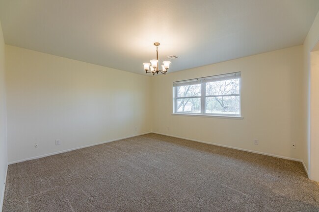 Building Photo - 10999 AR-72