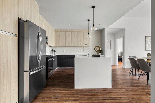 Building Photo - 5515 Humming Bird Ln