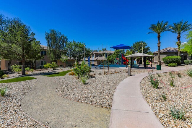 Building Photo - 3 Bed, 2 Bath, 1 Car Aliante Condo