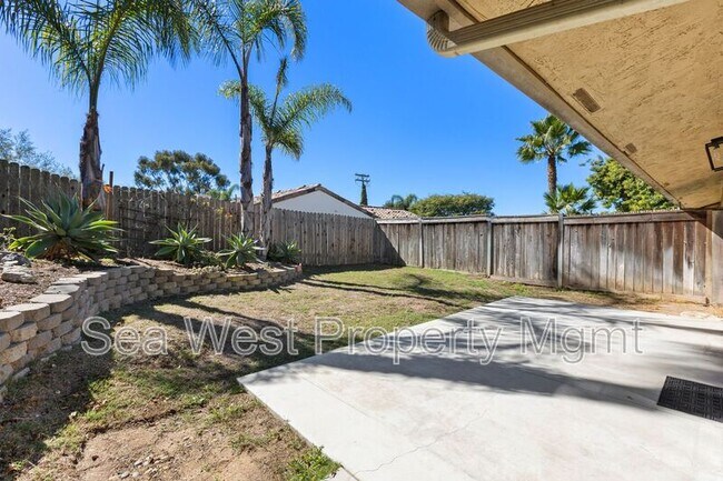 Building Photo - 889 Bracero Rd