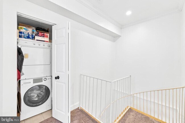 Building Photo - 1417 Chapin St NW