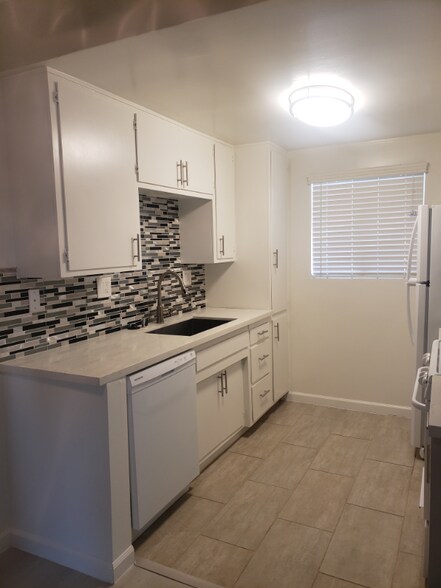 Primary Photo - 20810 Amie Ave