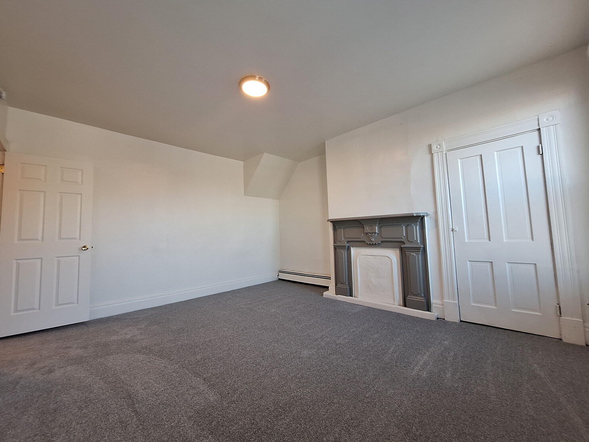 Building Photo - 822 McLain St