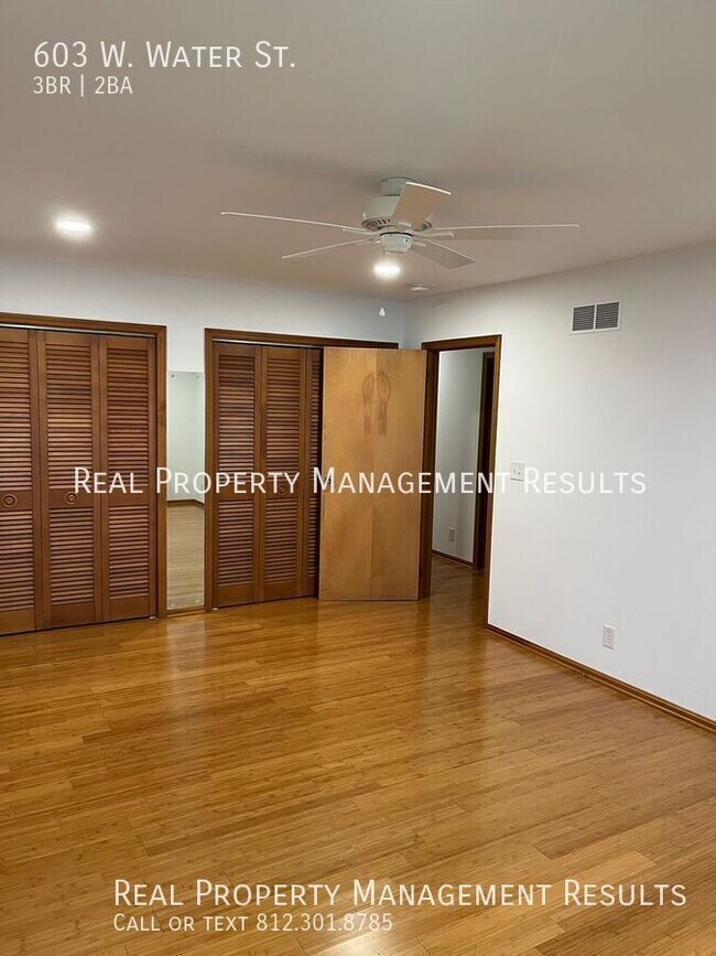 Building Photo - 603 W Water St