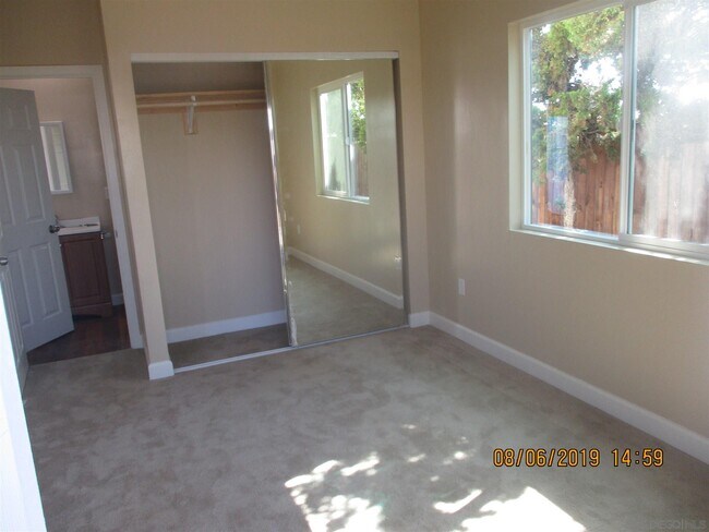 Building Photo - 5448 Mary Ln Dr