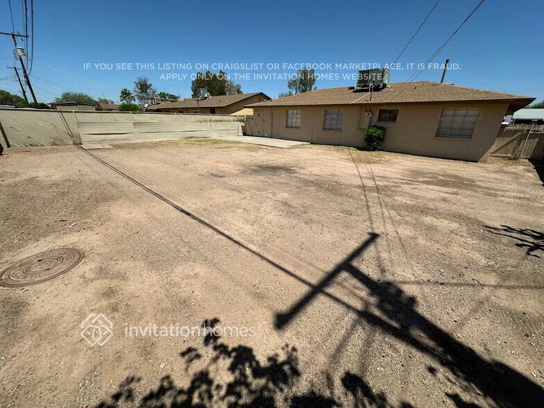 Building Photo - 1267 E 5th Ave