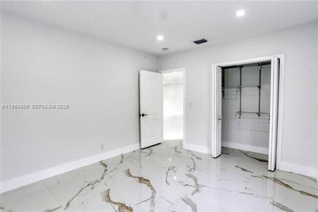 Building Photo - 3305 SW 2nd St