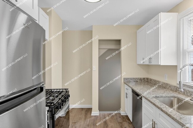 Building Photo - Charming 3-bedroom Bungalow with Brand-New Kitchen in Warren!