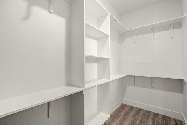Building Photo - 1606 Harvey St