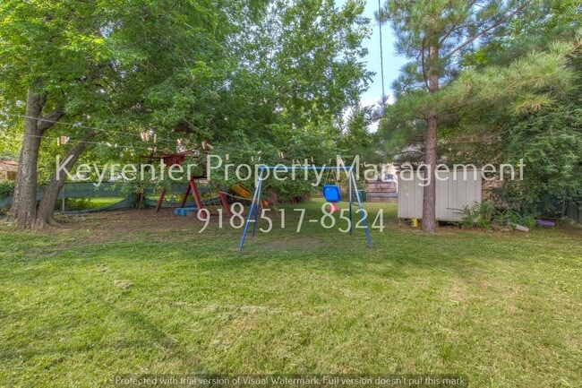 Building Photo - 2 Bed | 1 Bath in Tulsa!