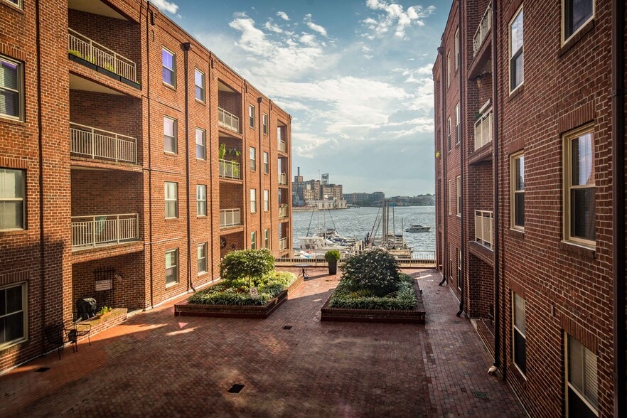 View from balcony - 960 Fell St