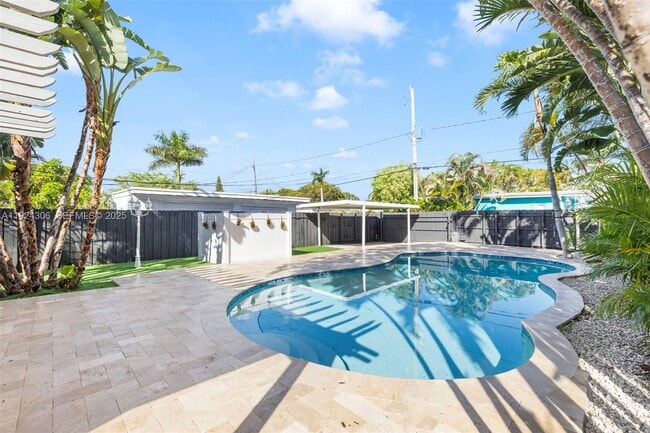 Building Photo - 1627 Moffett St