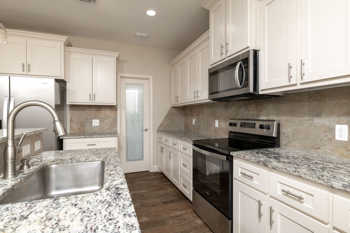 Building Photo - 405 Titus Dr