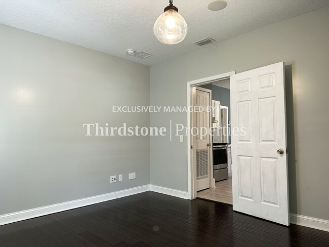 Building Photo - 1439 Dancy St