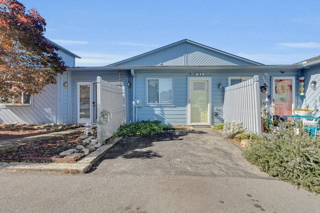 Building Photo - 18 Harbour Walk Townhouses