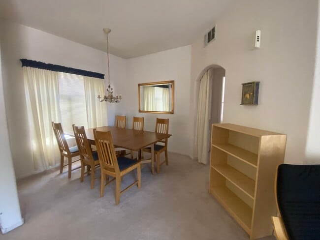 Building Photo - 2975 Bluegrass Ln