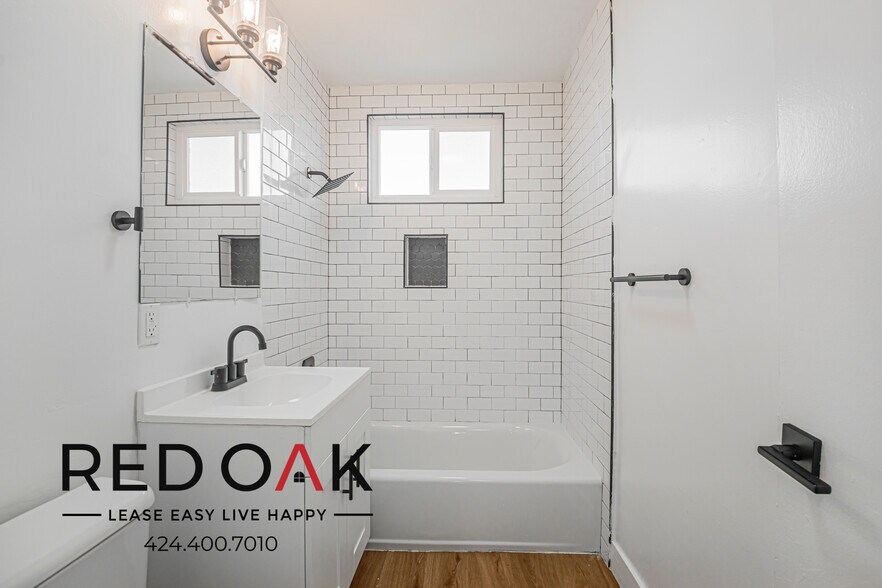 Building Photo - 340 W 87th St