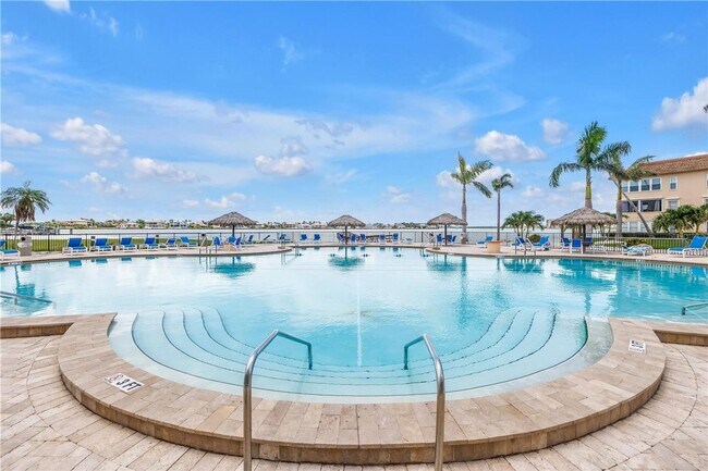 Building Photo - Beautiful 2BR/2BA Waterfront Condo in 55+ Community – Available for Rent!