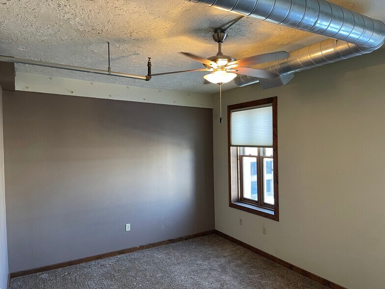 Bedroom - 132 S Dakota Ave