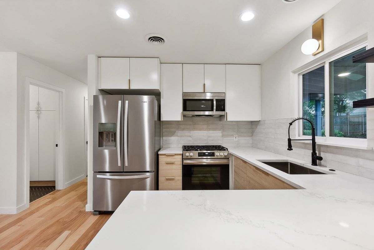 Building Photo - 11900 Dove Haven Dr