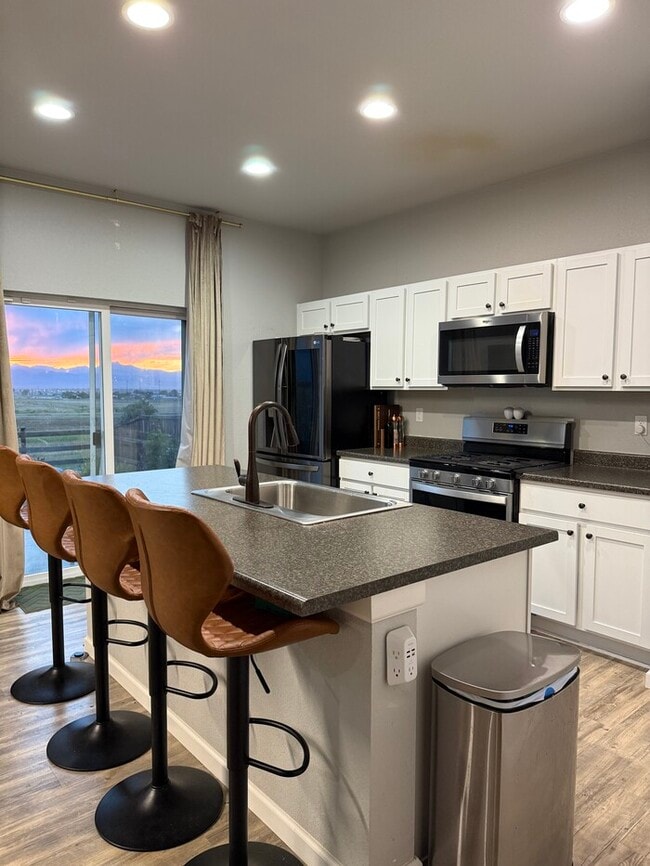 Building Photo - 3 Bed/2.5 Bath Home with Garage / Available Soon / Special Offer