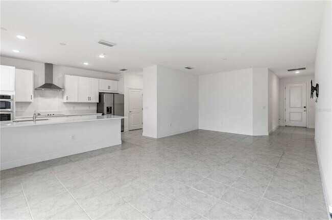 Building Photo - 4848 Shady Pnes Dr