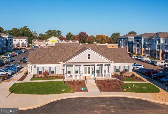 Building Photo - 2125 Grand Reserve Ln