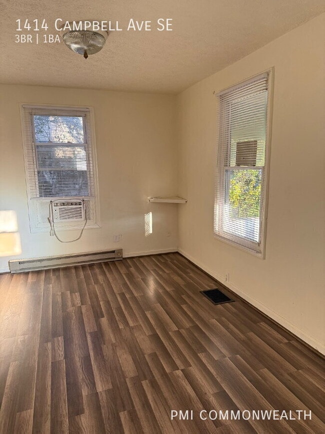 Building Photo - 1414 Campbell Ave SE