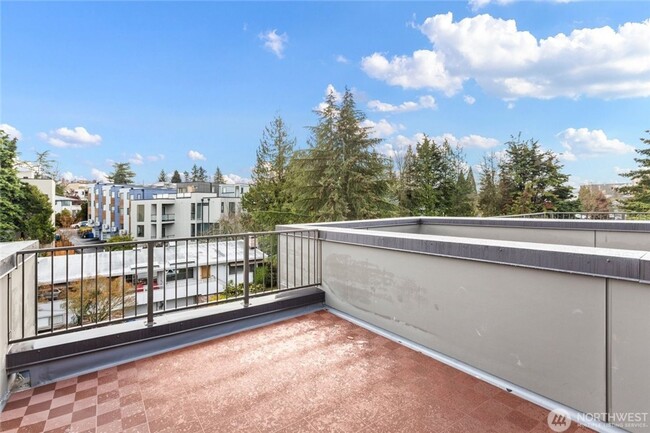 Building Photo - 2bd/2.25ba Seattle Townhome