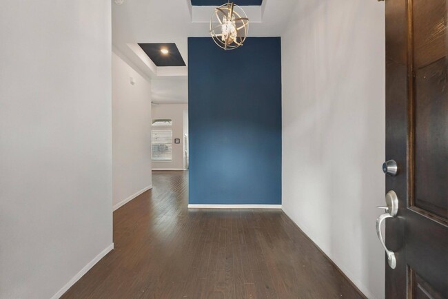 Building Photo - 14018 Lago Crk Ct