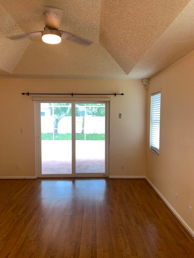 Building Photo - 9840 NW 28th Ct