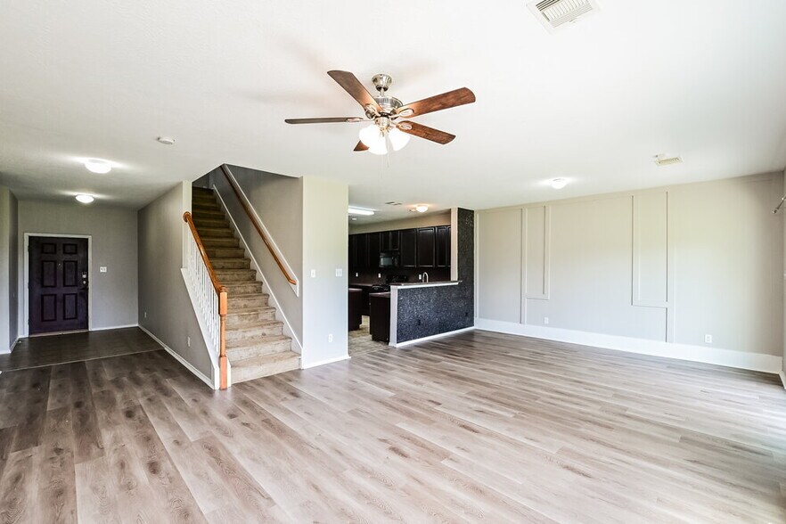 Building Photo - 7615 Shavano Ln