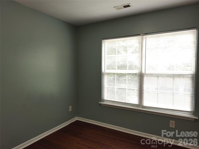 Building Photo - 5226 Beam Lake Dr