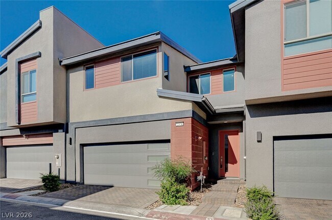 Building Photo - 2374 San Siro St
