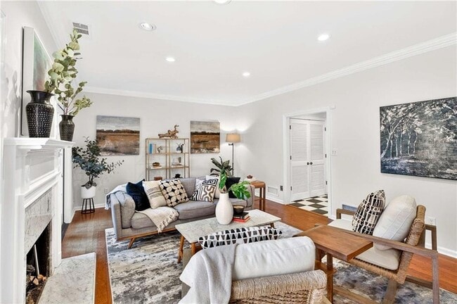 Building Photo - 15 Prescott Walk NE