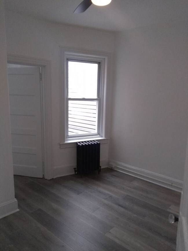Building Photo - 6215 Haverford Ave