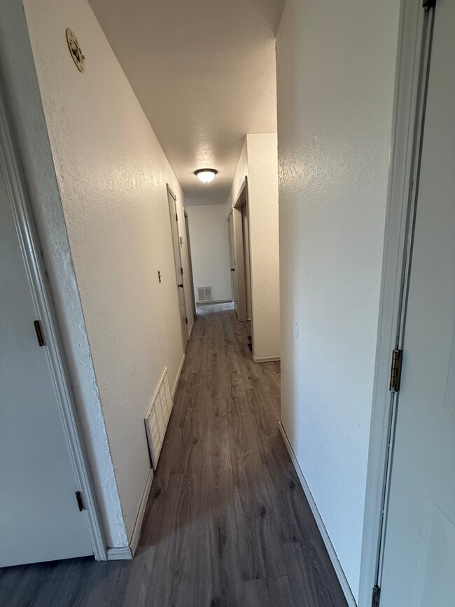 Building Photo - 309 W Maple Branch Way