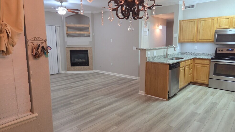 Building Photo - 4875 S Balsam Way