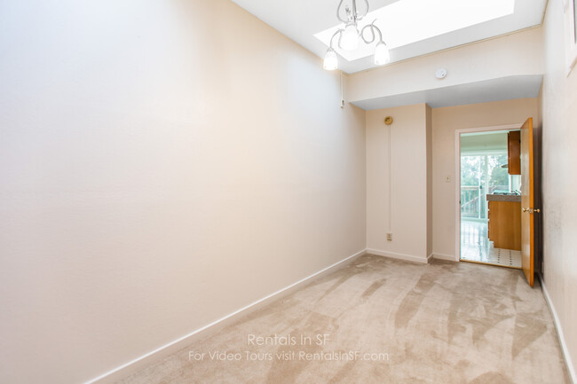 Building Photo - 245 Chenery St