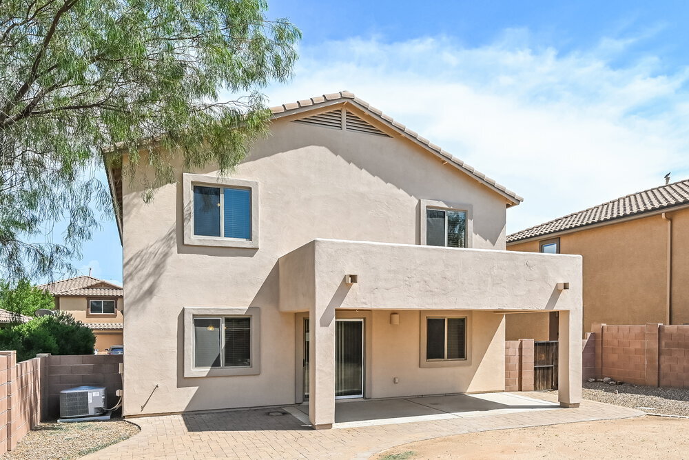 Building Photo - 816 W Calle Ormino