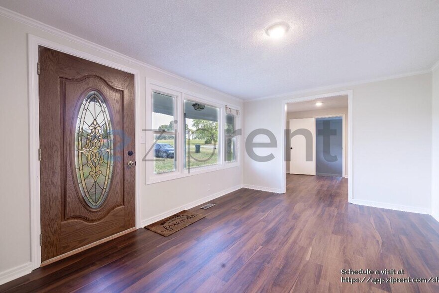 Primary Photo - 7056 Old Railroad Bed Rd