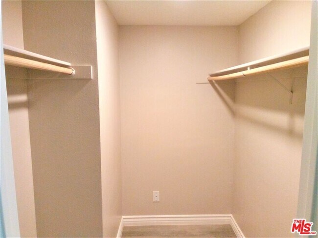 Building Photo - 11230 Camarillo St