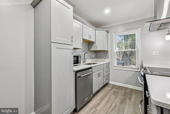 Building Photo - 2905 Wren Ct